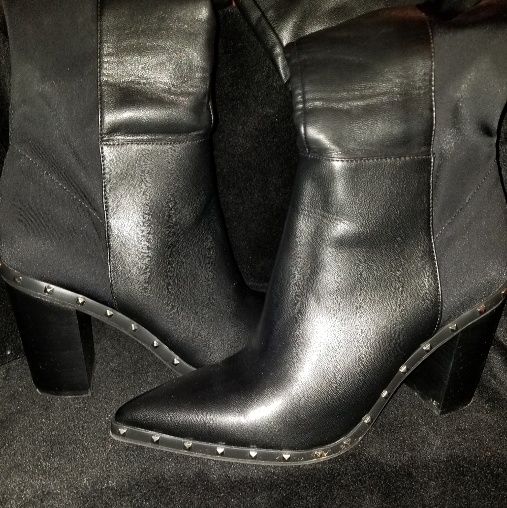 Shoes - Picture 8 of 16